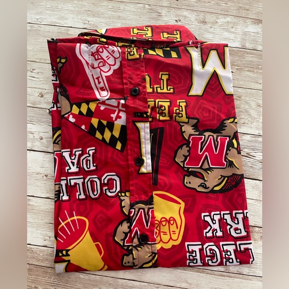 🆕 UMD Fan Pattern (Red) / Hawaiian Shirt XL - Picture 7 of 9